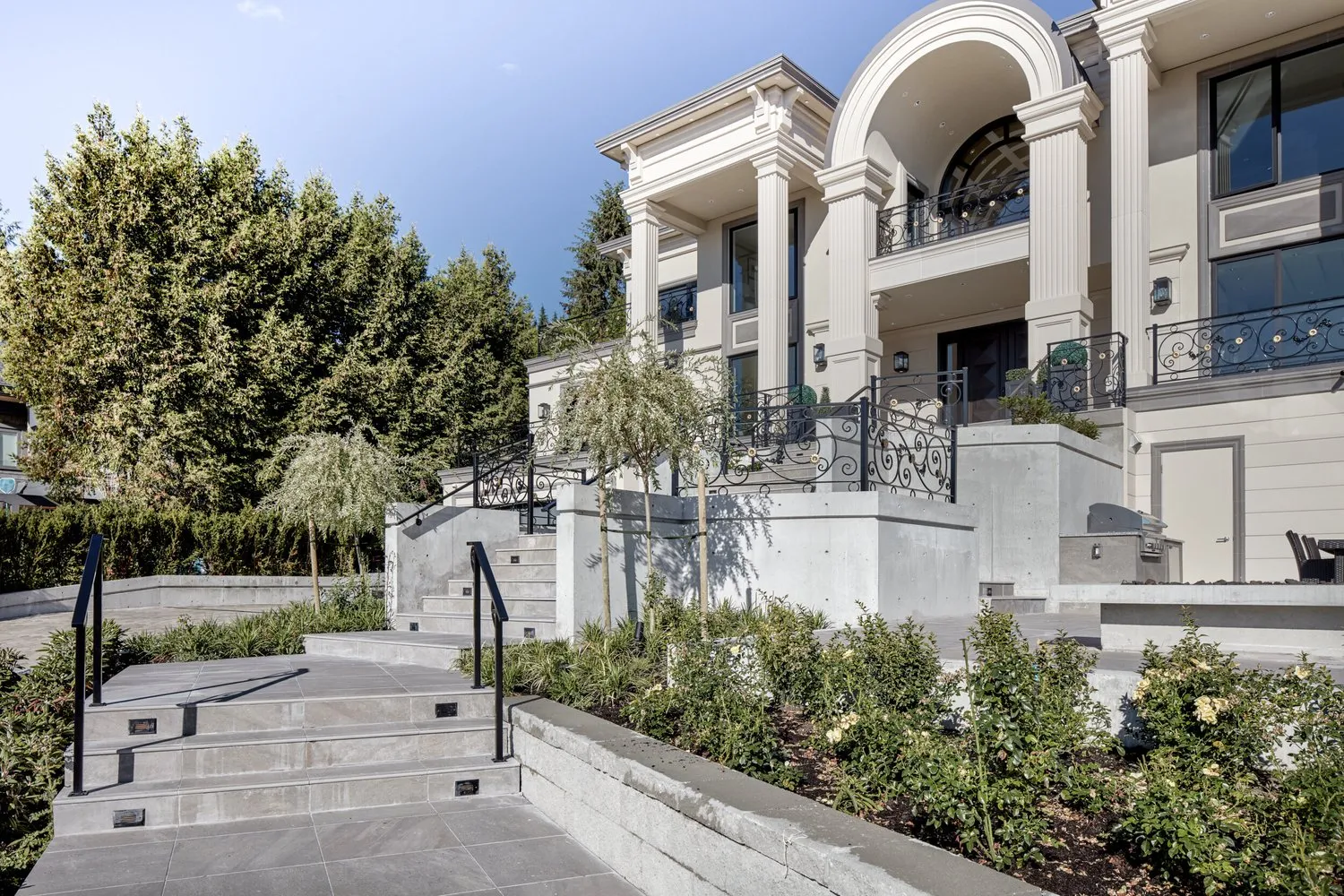 Concrete stairs and landing, British Properties project by Dankor Construction